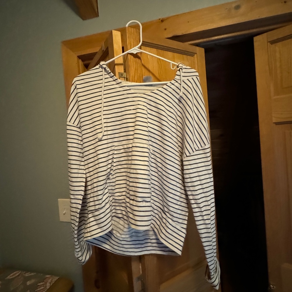 Bobi striped hooded sweatshirt. Size: L